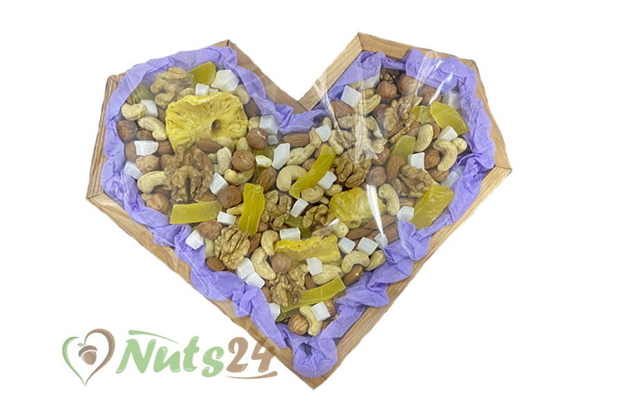 Подарочный набор (Сердце маленькое)  "Nuts24" 1,1 кг