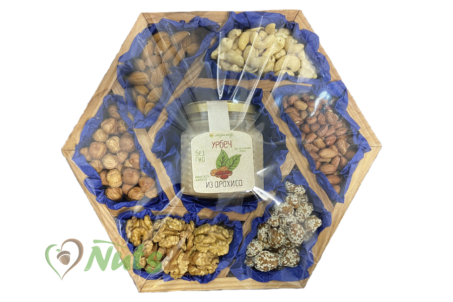 Подарочный набор (Шестигранник)  "Nuts24" 1,5 кг